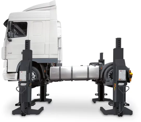 Подкатной подъемник для грузовых автомобилей электрогидравлический 30т Blitz HydroLift S3, 4 колонны