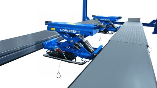 Четырехстоечный подъемник Nordberg 4450(М2) электрогидравлический 5 т для сход-развала с ручной траверсой