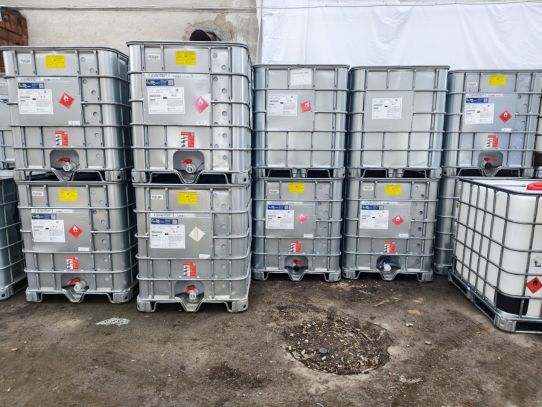 Еврокуб 1000 литров на металлическом поддоне в металле (БУ, промытый)