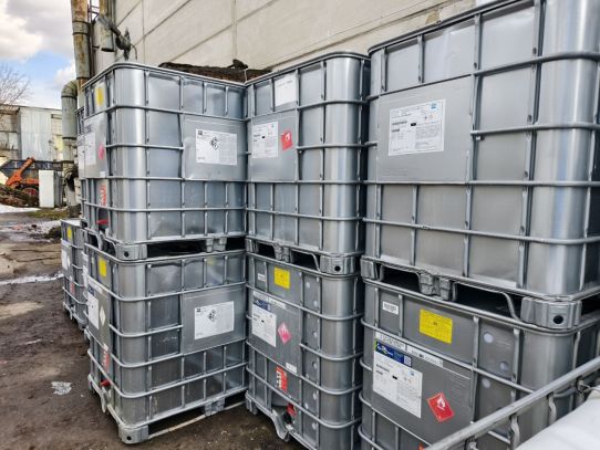 Еврокуб 1000 литров на металлическом поддоне в металле (БУ, промытый)