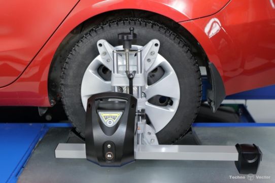 Стенд инфракрасный сход-развал для легковых автомобилей Техновектор 5216 R PRRC