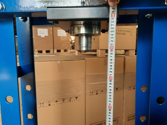 Гидравлический пресс 30 тонн для автосервиса ES0501-3 пневмо и ручной привод