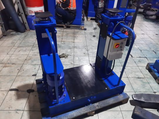 Канавный электромеханический подъемник 10 т, напольный, двухштоковый КПП10ЭМ600 ARTAZ