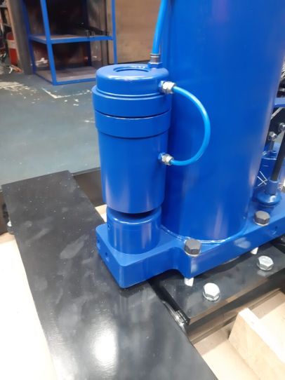 Канавный гидравлический подъемник 15 т, рельсовый одноштоковый КПП15Р1000П ARTAZ