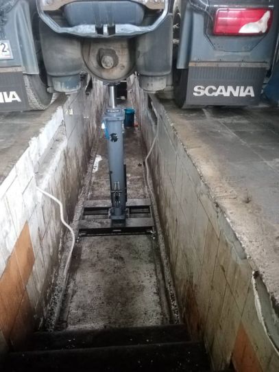 Канавный гидравлический одноштоковый подъемник 20 т, рельсовый КПП20Р1000П ARTAZ