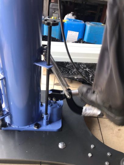 Канавный гидравлический подъемник 15 т, напольный одноштоковый КПП15Р800Ф ARTAZ