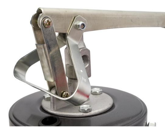 Нагнетатель масла ручной 5 л, KraftWell KRW1795 1-5 бар