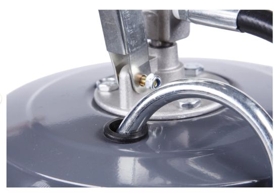 Нагнетатель масла ручной 16 л, KraftWell KRW1796