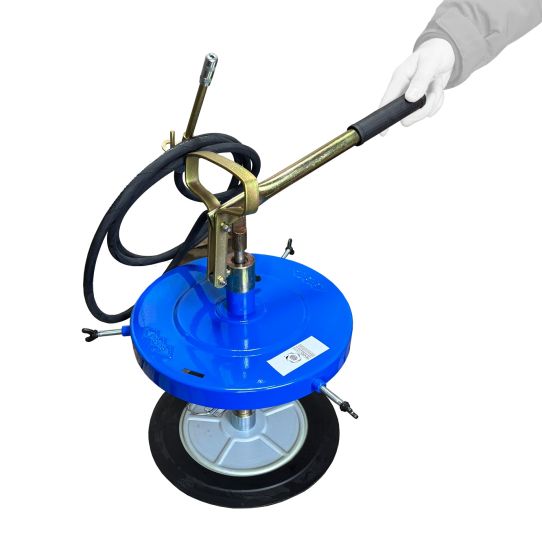 Установка для ручной раздачи солидола из бочек 18-20 кг с армированным шлангом 2.5 м, переносная, Техносоюз TS75035