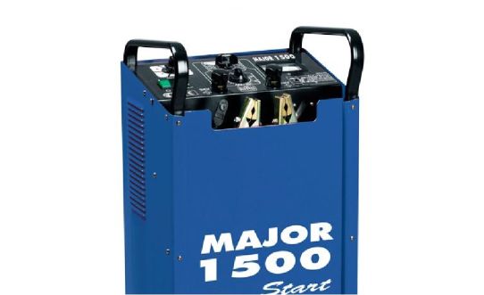 Пуско-зарядное устройство для 12В и 24В аккумуляторов с пусковым током 1700A MAJOR 1500 Blueweld