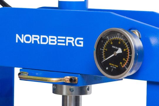 Гидравлический пресс для гаража 20 тонн Nordberg N3620 ручной привод