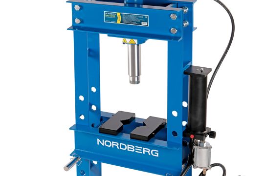 Пресс пневмогидравлический Nordberg N3630AL 30т, напольный, с ручным и пневмо приводом,  подвижным цилиндром