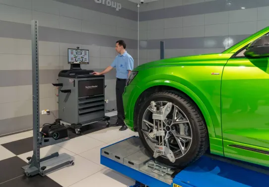 Стенд 3D сход-развал для легковых автомобилей мобильный Техновектор P 7202 MC