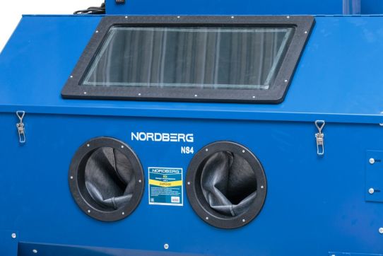 Пескоструйная камера Nordberg NS4, с боковой и фронтальной загрузкой, 420 л, напольная, инжекторного типа, с рабочей зоной 1210х600х580