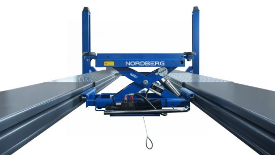 Четырехстоечный подъемник Nordberg 4450(М2) электрогидравлический 5 т для сход-развала с ручной траверсой
