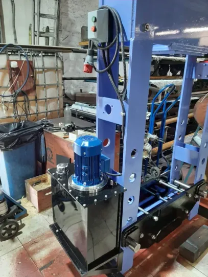 Пресс электрогидравлический ARTAZ ПГ100 100т, напольный