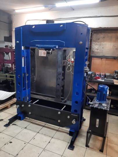 Пресс электрогидравлический ARTAZ ПГ100.2 100т, напольный