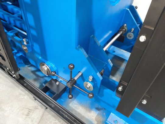 Пресс электрогидравлический ARTAZ ПГГ400 400т, напольный