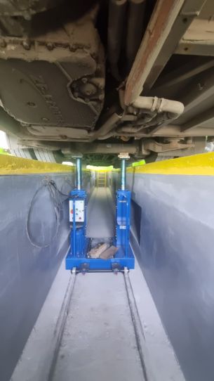 Канавный электромеханический подъемник 10 т рельсовый двухштоковый КПП10ЭМ600.1 ARTAZ