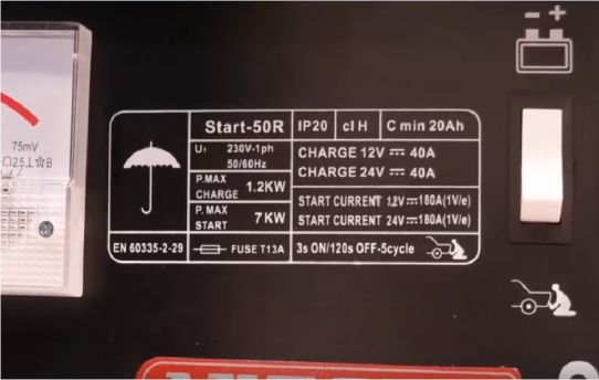 Пуско-зарядное устройство для аккумуляторов 12В и 24В с пусковым током 180А 13008 Aurora