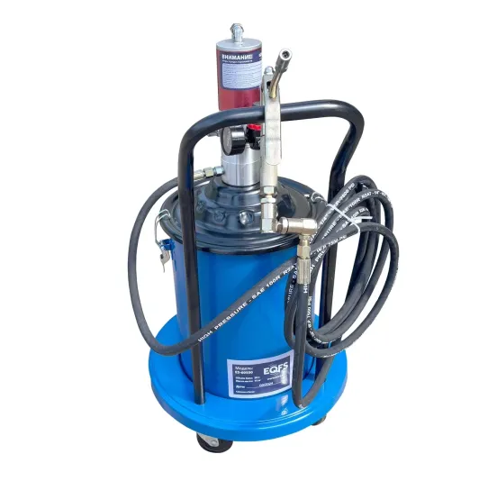 Нагнетатель смазки пневматический для бочек на 20 л, выходное давление 350-400 бар, с производительностью 850 г/мин EQFS ES-60550