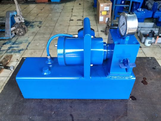 Пневмогидравлический насос НПО Автомотив ПГН-1000