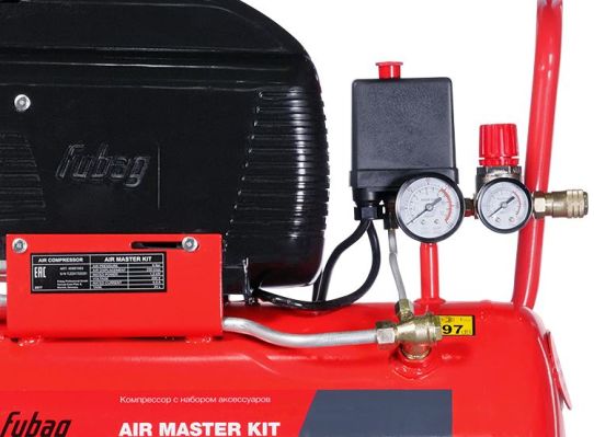 Поршневой компрессор 24 л, 222 л/м, 220В, 1.5 кВт, коаксиальный (прямой), масляный Fubag AIR MASTER KIT