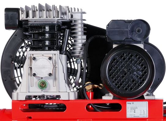 Поршневой компрессор 50 л, 360 л/м, 220В, 2.2 кВт, ременной, масляный Fubag B3600B/50 CM3