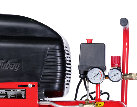 Поршневой компрессор 24 л, 230 л/м, 220В, 1.5 кВт, коаксиальный (прямой), масляный Fubag FC 230/24 CM2