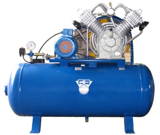 Поршневой компрессор 230 л, 380В, 1.1 кВт, ременной, масляный АСО Бежецк С416М1