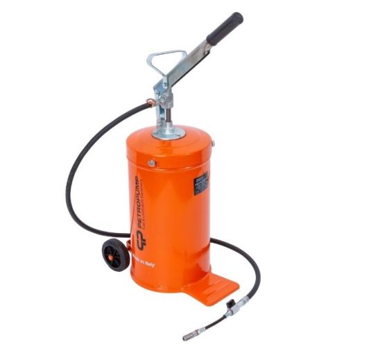 Нагнетатель смазки ручной на 16 л, давление 150 бар, с производительностью до 10 г/ход Petropump PP210014