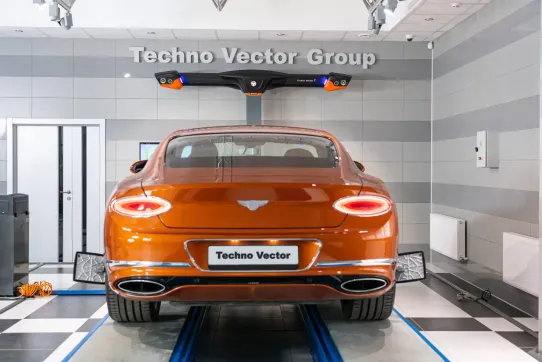 Стенд 3D сход-развал напольный для легковых автомобилей Техновектор P 7204 TAS