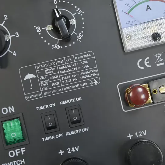 Пуско-зарядное устройство для 12В и 24В аккумуляторов с пусковым током 1000А 19216 Aurora