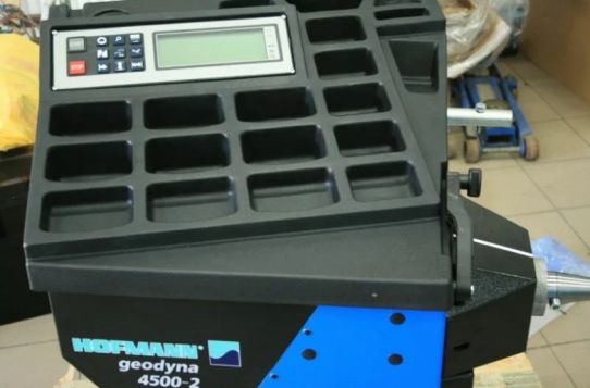 Балансировочный станок автоматический Hofmann Geodyna 4500-2 до 70 кг