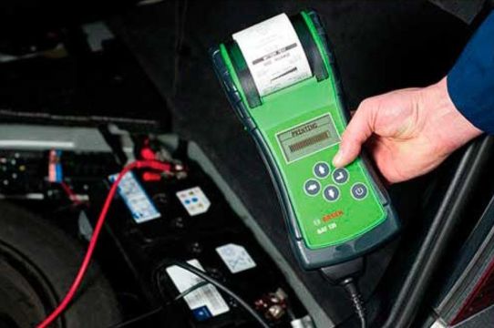 Тестер аккумуляторов 12В и системы стартера с ЖК-дисплеем и термопринтером Bosch BAT 131 0684400731