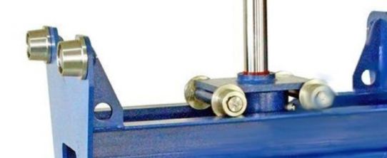 Канавный гидравлический навесной одноштоковый подъемник 16 т П114Е-16 Челябинский завод автосервисного оборудования