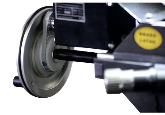 Станок для проточки тормозных дисков БЕЗ снятия KraftWell KRW802D для легковых автомобилей