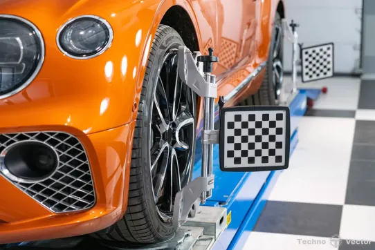 Стенд сход-развал 3D настенный для легковых автомобилей Техновектор P 7202 KAS