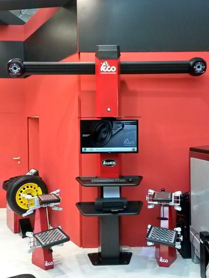 Стенд сход-развал 3D для легковых и легких коммерческих автомобилей напольный Teco CN2796