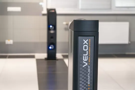 Стенд сход-развал бесконтактный напольный для легковых автомобилей Техновектор P 8102 VELOX