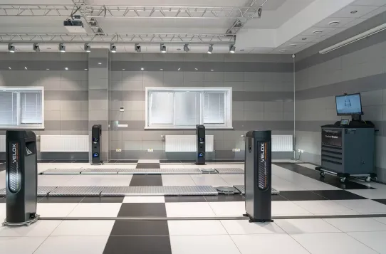 Стенд сход-развал бесконтактный Техновектор P 8214 для легковых автомобилей напольный