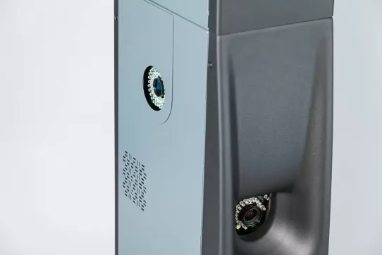 Стенд сход-развал бесконтактный напольный для легковых автомобилей Техновектор P 8218