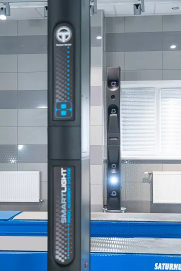 Стенд сход-развал бесконтактный напольный для легковых автомобилей Техновектор P 8218