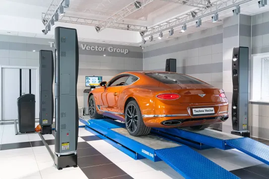 Стенд сход-развал бесконтактный напольный для легковых автомобилей Техновектор P 8218