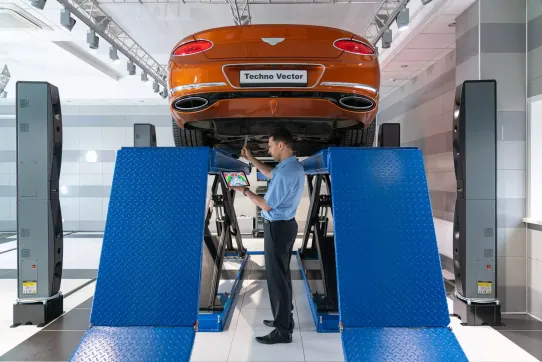 Стенд сход-развал бесконтактный напольный для легковых автомобилей Техновектор P 8218