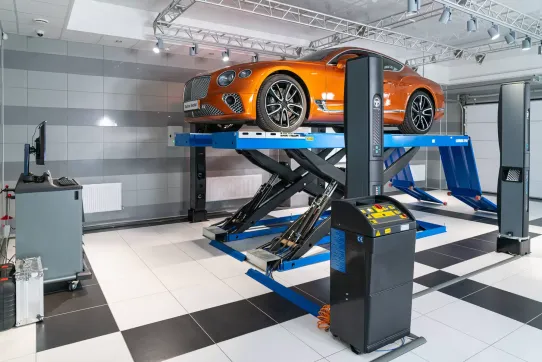 Стенд сход-развал бесконтактный напольный для легковых автомобилей Техновектор P 8218