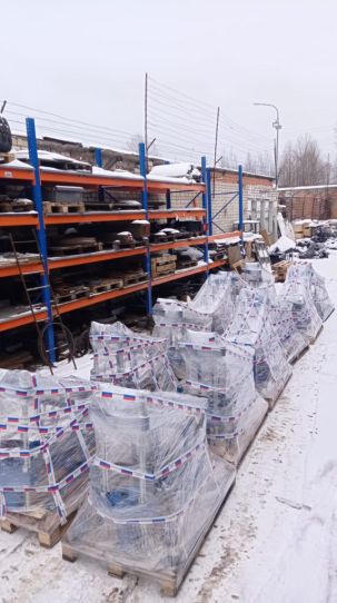 Выпрессовщик шкворней 100 тонн пневмогидравлический шкворнедав для грузовиков на тележке ARTAZ ВШ95-300М