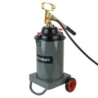 Нагнетатель смазки ручной для бочек на 13 л, Wiederkraft WDK-89625 25 бар, механический, с подающим шлангом на 2.5 м