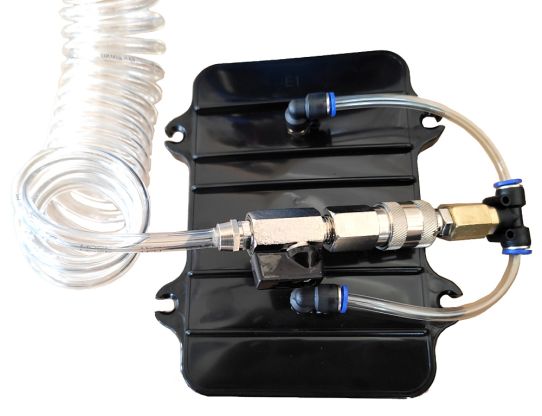 Установка для замены и прокачки тормозной жидкости пневматическая давление 0.7-2.8 бар, емкость 6 л, TA-AC006 AE&T