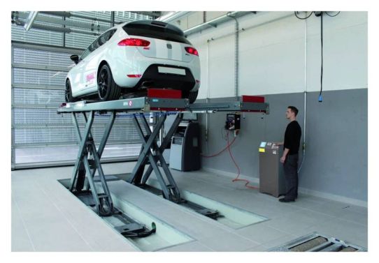 Подъемник ножничный 5т 380В для автосервиса и сход-развала BRIGHT GAMMA 550/WT52 электрогидравлический